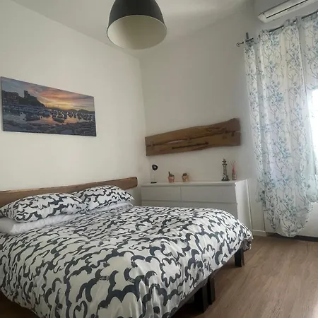 Orizzonte - 5 Terre, Via Fratelli Rosselli 11, Centro Storico-stazione Centrale Con 2 Da Letto Lägenhet